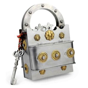 Candado Secreto Corona de Hierro